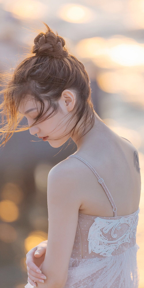 “巅峰直线：燃爆全场的极速冲刺”，巅峰至极啥意思