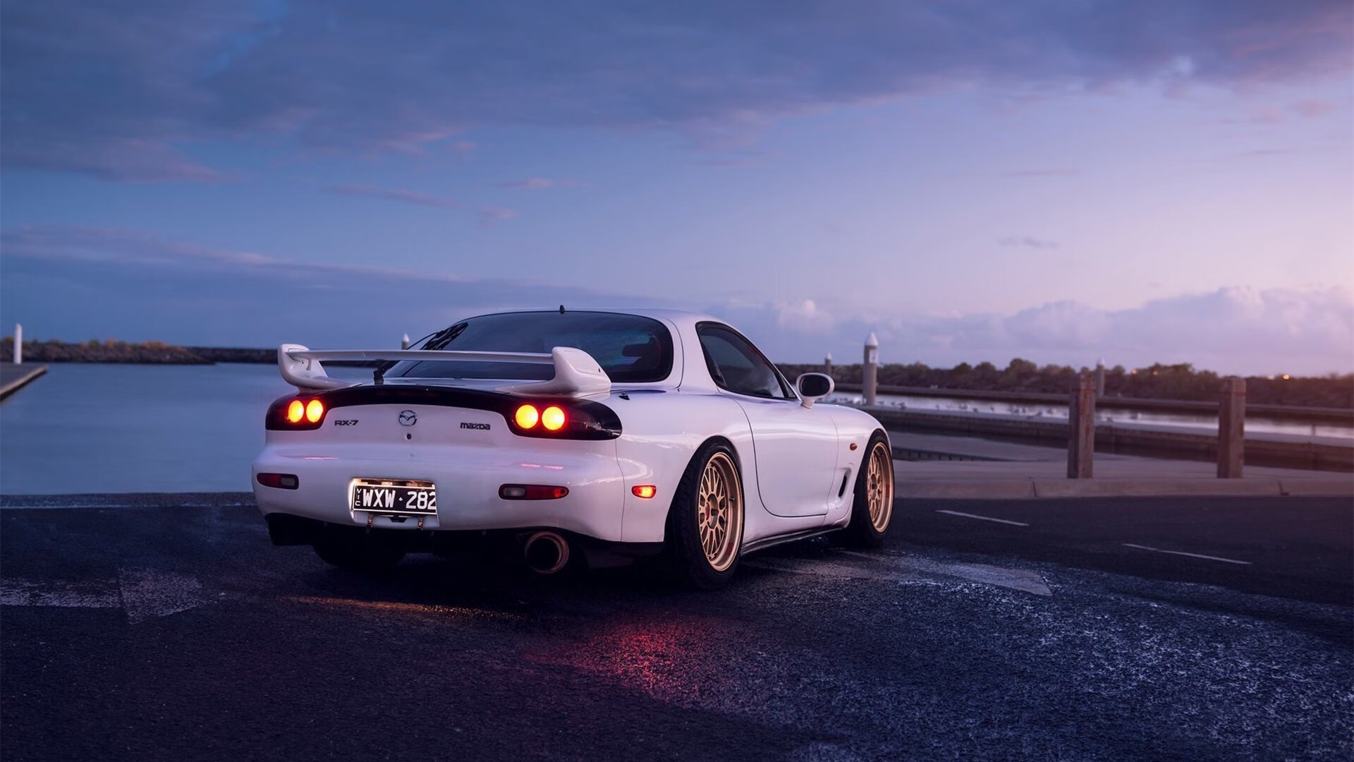 开云平台-传统古老龙舟节，赛水技艺彰显民族精神，赛龙舟民俗活动介绍