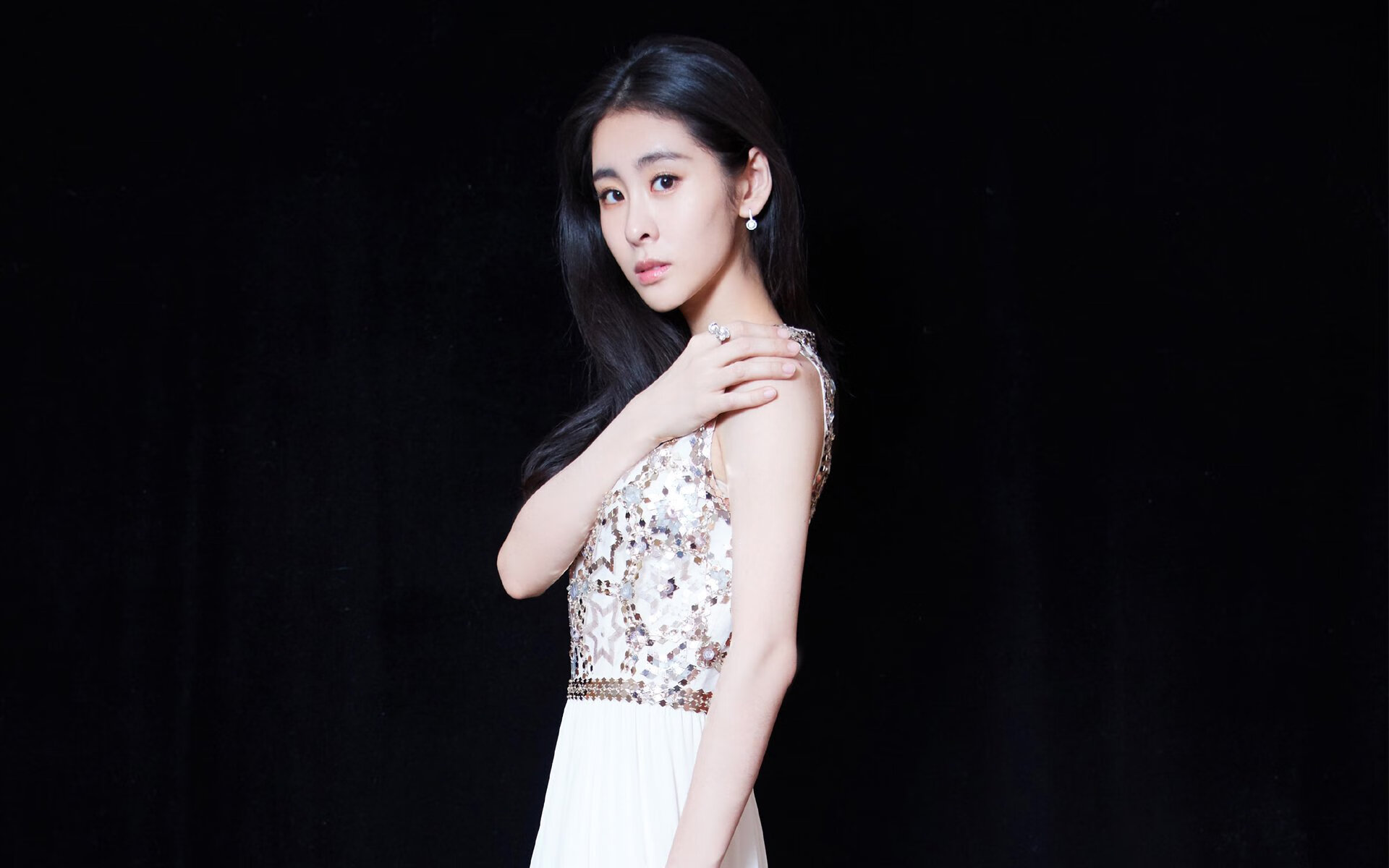 赛事场地环保措施:赛场绿色升级,比赛赛场